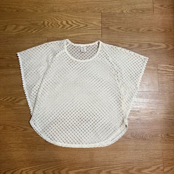 AriZona Jeans Co Cream Open Weave Crochet
Flowy Top poncho Blouse Size XL - Picture 2 of 5